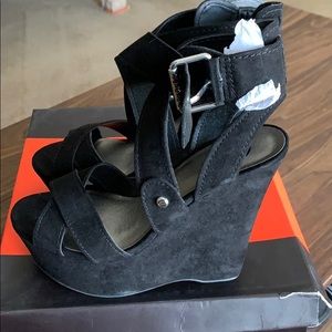 Guess Black heels